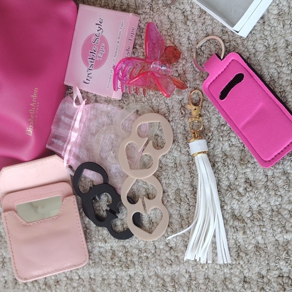 Tote Bag, Jewerly, Accessories And Beauty Bundle - Picture 14 of 17